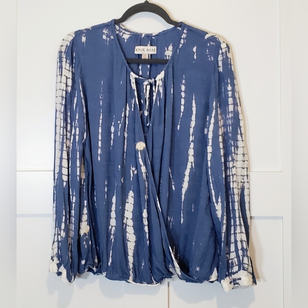 Knox Rose Semi Sheer Faux Wrap Blouse Blue & White Tie Dye Size Large